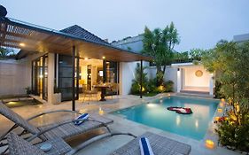 The Kon'S Villa Bali Seminyak