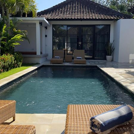 The Kon'S Villa Bali Seminyak Exterior photo