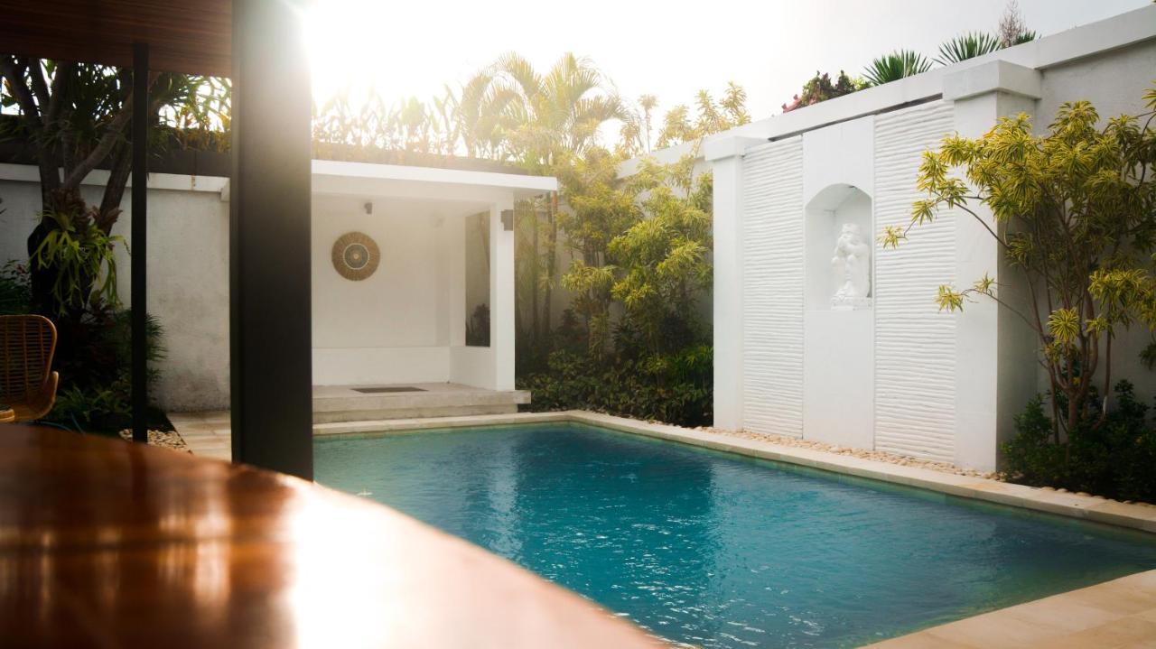 The Kon'S Villa Bali Seminyak Exterior photo