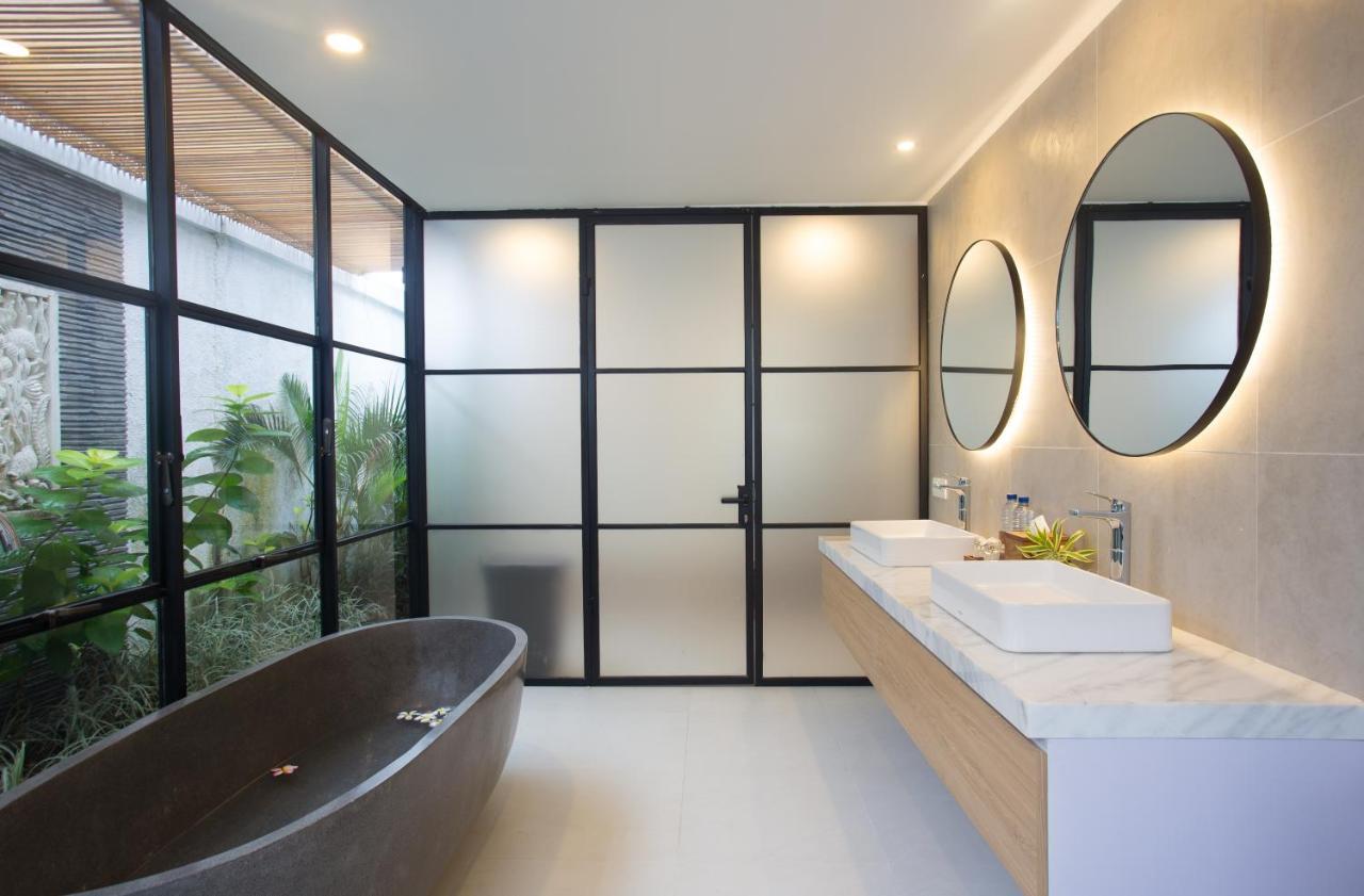 The Kon'S Villa Bali Seminyak Exterior photo