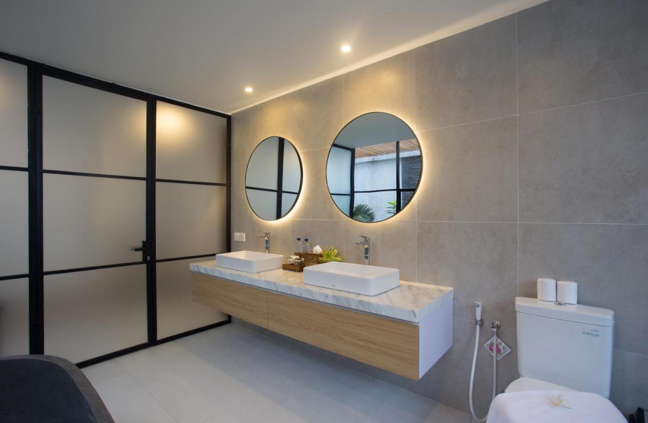 The Kon'S Villa Bali Seminyak Exterior photo