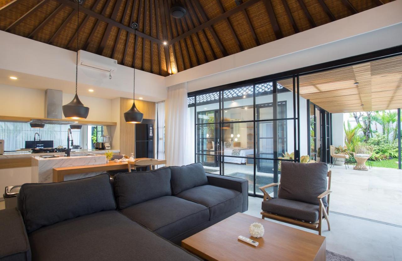 The Kon'S Villa Bali Seminyak Exterior photo
